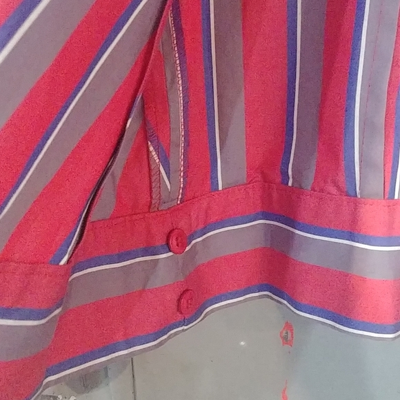 🤎 Vintage Stripe Wrap Top - Picture 6 of 8